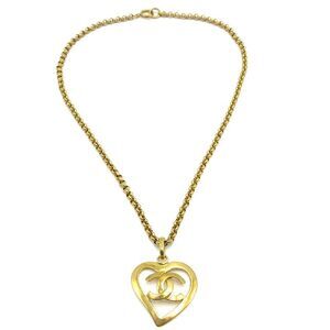 Chanel Cc Heart Pendant Metal Gold Gold_Plated Necklace Jewelry